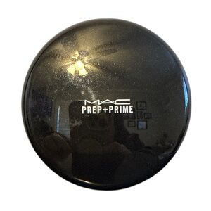 MAC Cosmetics | Prep + Prime Transparent Finishing Powder